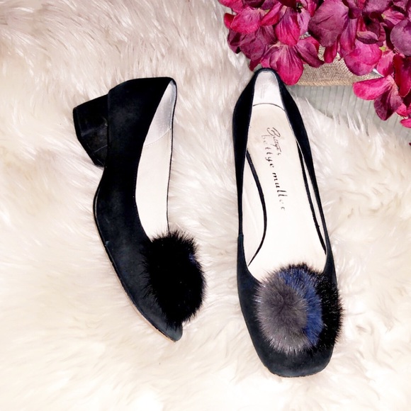 BETTYE MULLER Pom Black Suede Pump